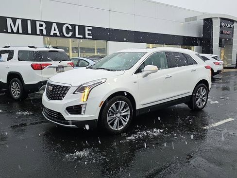 Used 2025 Cadillac XT5 Premium Luxury image 1