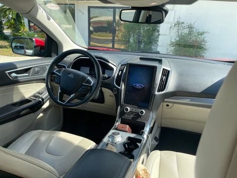 Used 2021 Ford Edge Titanium w/ Equipment Group 301A AWD/4WD image 5
