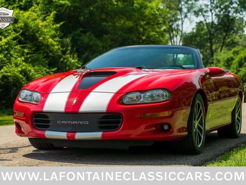 Used 2002 Chevrolet Camaro Z28 w/ SS Performance/Appearance Pkg RWD image 31