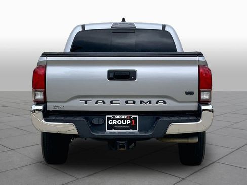 Used 2021 Toyota Tacoma SR5 RWD image 5