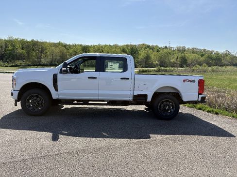 New 2026 Ford F250 XL image 2
