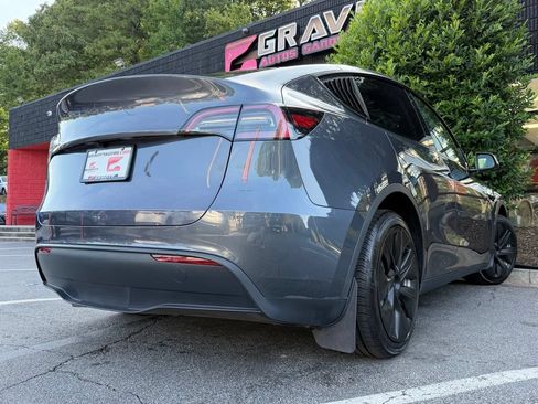 Used 2023 Tesla Model Y Long Range AWD/4WD image 13