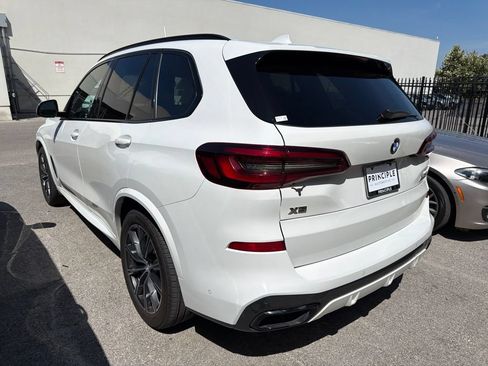 Used 2021 BMW X5 M50i w/ Premium Package AWD/4WD image 3