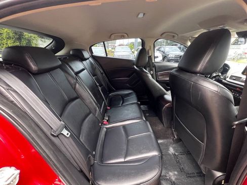 Used 2017 MAZDA MAZDA3 Touring FWD image 11