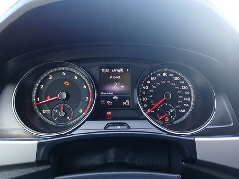 Used 2021 Volkswagen Atlas SE w/ Panoramic Sunroof Package image 24