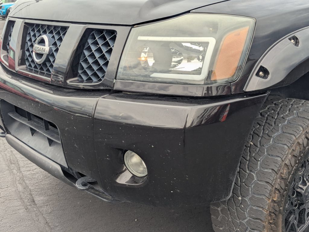 Used 2013 Nissan Titan 4x4 Crew Cab image 12