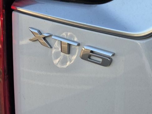 Used 2024 Cadillac XT6 Premium Luxury AWD/4WD image 37