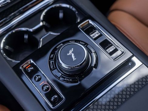 Certified 2025 Rolls-Royce Ghost Black Badge AWD/4WD image 40