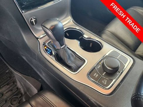 Used 2021 Jeep Grand Cherokee Limited AWD/4WD image 18