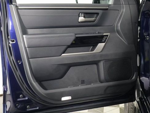 Used 2025 Toyota Tundra Limited image 12