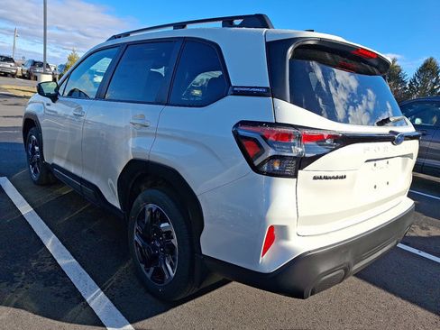 New 2025 Subaru Forester Premium image 3