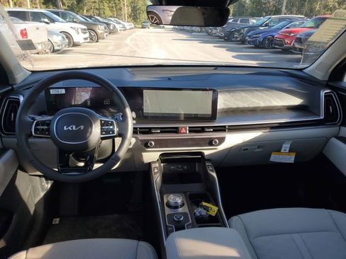 New 2025 Kia Sorento EX image 23