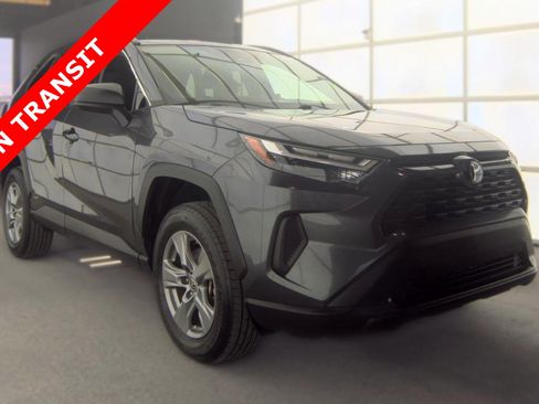 Used 2023 Toyota RAV4 LE AWD/4WD image 3