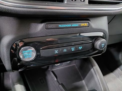 Used 2025 Ford Escape Platinum AWD/4WD image 30
