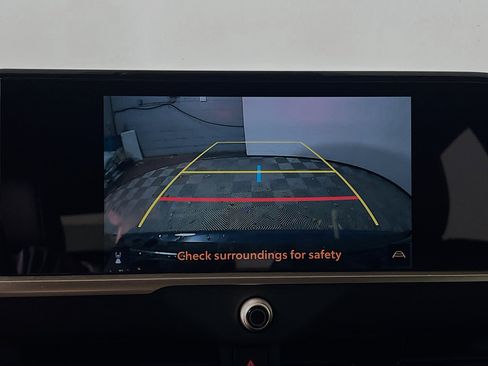 Used 2025 Toyota Crown XLE image 28