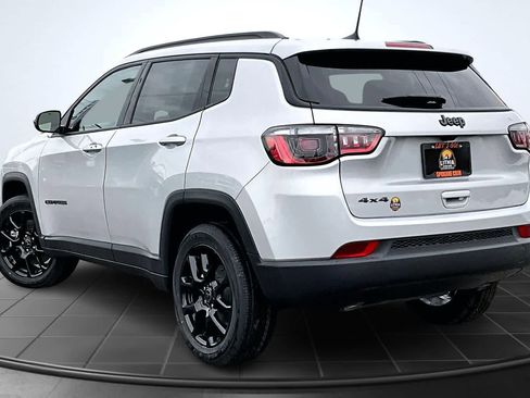 New 2026 Jeep Compass Latitude image 4