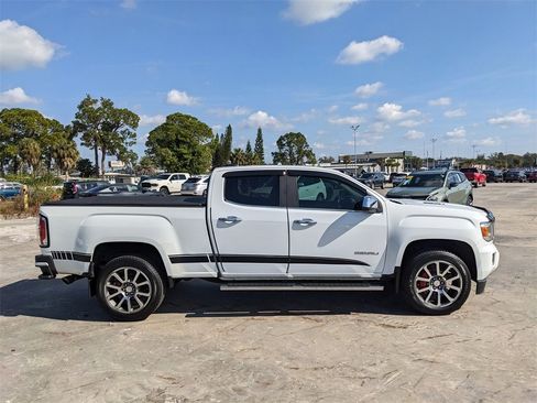 Used 2018 GMC Canyon Denali image 10