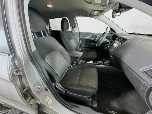 Used 2025 Mitsubishi Outlander Sport AWD image 27