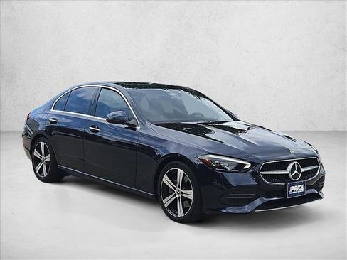 Used 2023 Mercedes-Benz C 300 4MATIC Sedan image 3