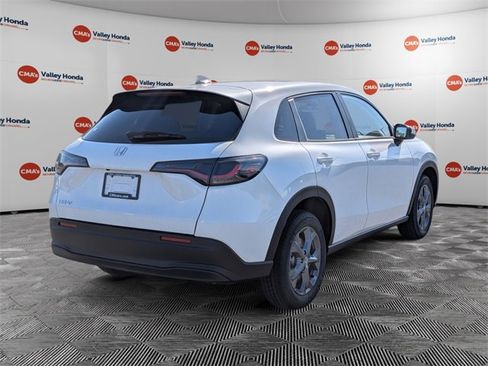 New 2026 Honda HR-V LX image 5