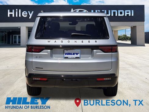 Used 2022 Jeep Wagoneer Series II AWD/4WD image 7