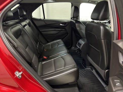 Used 2018 Chevrolet Equinox Premier AWD/4WD image 35