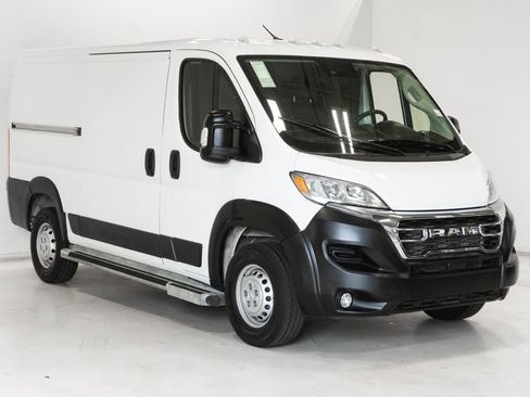 Used 2025 RAM ProMaster 2500 w/ U-Haul Equipment Group FWD image 6