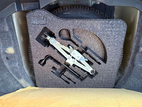 Used 2011 Honda Accord LX image 16