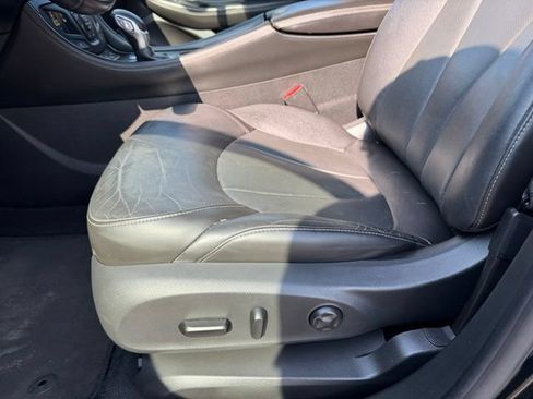 Used 2016 Buick Envision Premium AWD/4WD image 17
