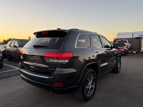 Used 2019 Jeep Grand Cherokee Limited image 11
