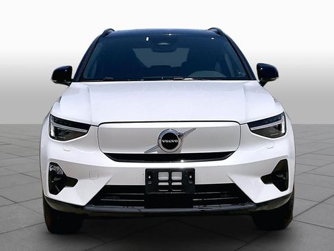 Used 2023 Volvo XC40 Recharge Ultimate AWD/4WD image 3