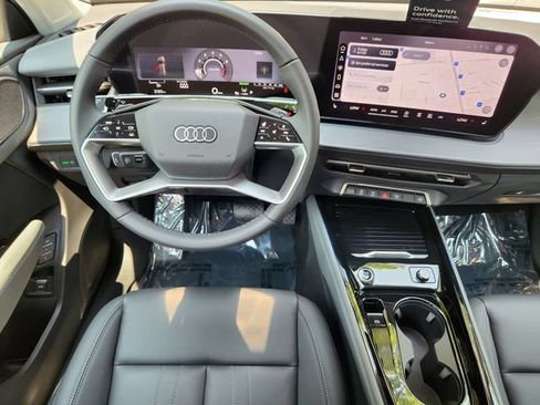 New 2026 Audi Q3 quattro 2.0T AWD/4WD image 24