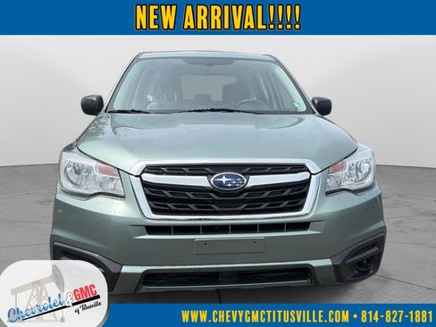 Used 2017 Subaru Forester 2.5i AWD/4WD image 4