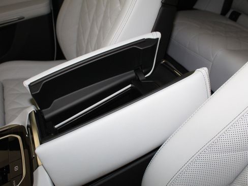 New 2026 BMW X5 sDrive40i w/ Climate Comfort Package image 28