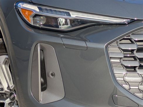 New 2025 Audi Q5 Premium Plus image 16