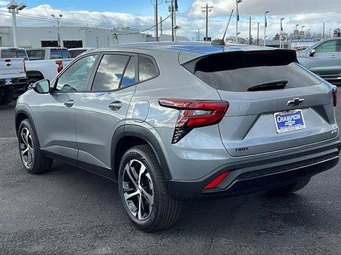 New 2026 Chevrolet Trax RS image 7