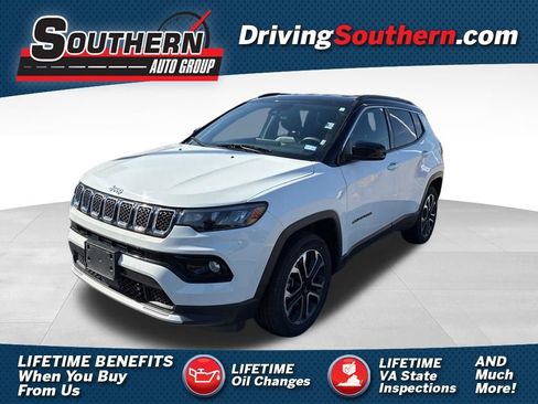 Used 2024 Jeep Compass Limited image 1