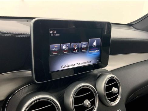 Used 2017 Mercedes-Benz GLC 300 image 23
