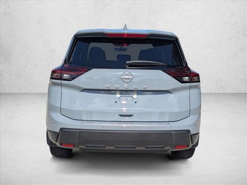 Used 2026 Nissan Rogue SV FWD image 7