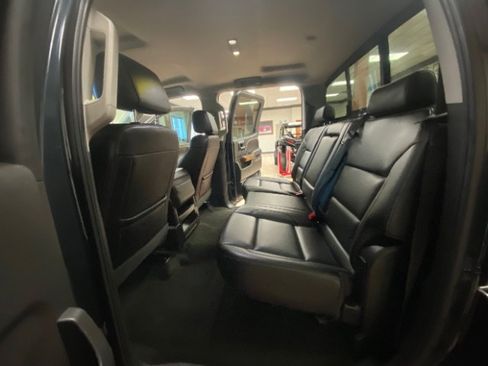 Used 2018 Chevrolet Silverado 1500 LTZ image 20