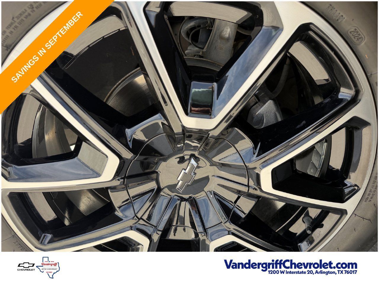 Certified 2023 Chevrolet Suburban RST w/ Luxury Package AWD/4WD image 9