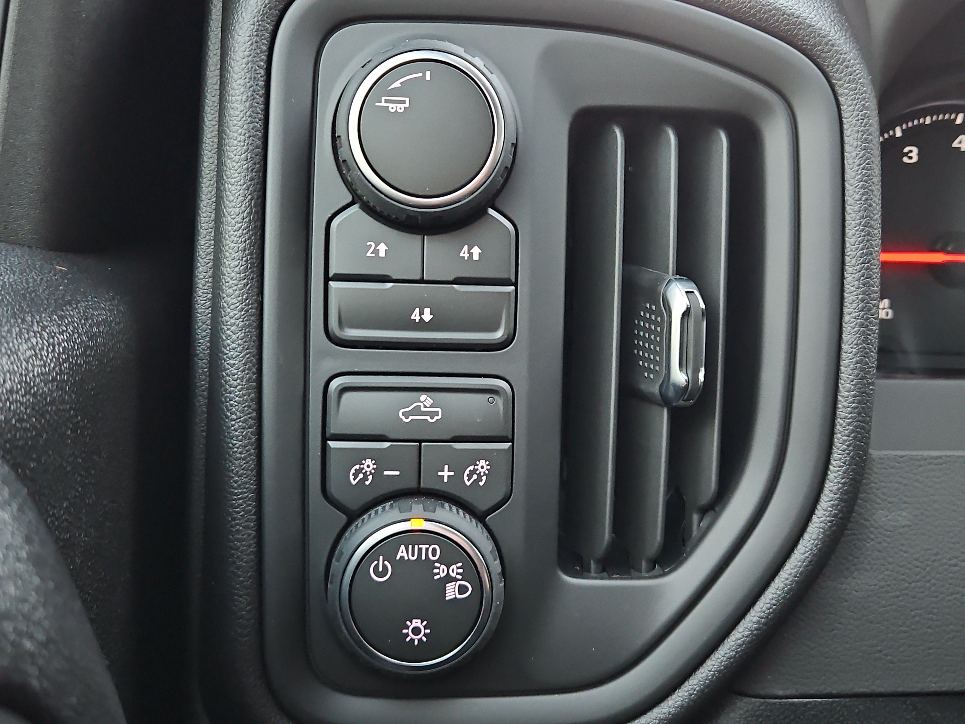 New 2026 Chevrolet Silverado 2500 Custom w/ Custom Convenience Package AWD/4WD image 20