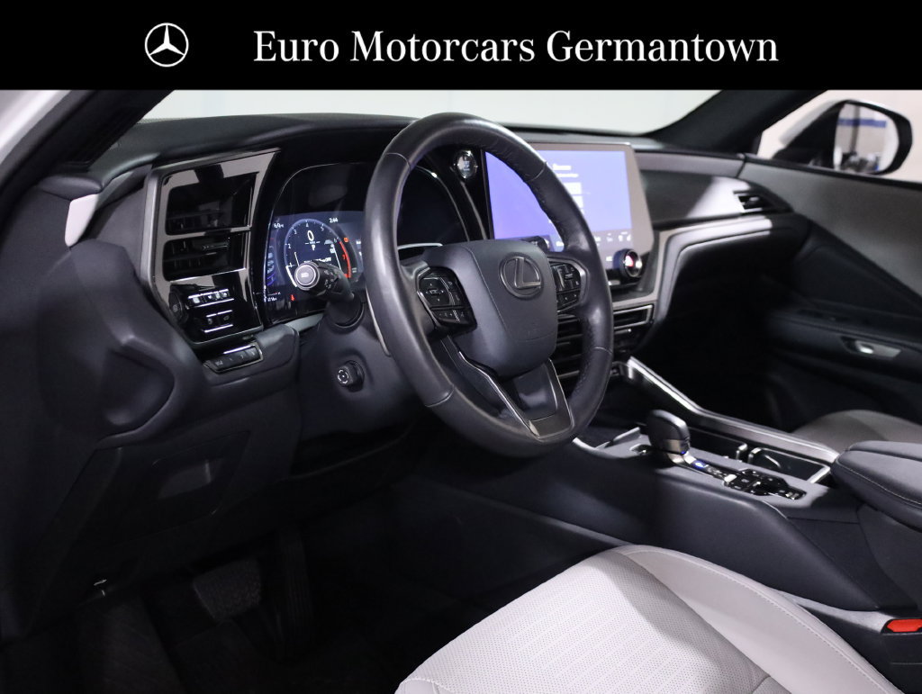 Used 2024 Lexus TX 350 AWD w/ Captains Chair Package image 21