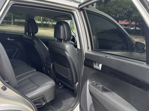 Used 2015 Kia Sorento EX FWD image 9