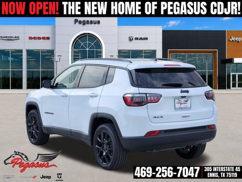 New 2026 Jeep Compass Latitude AWD/4WD image 4