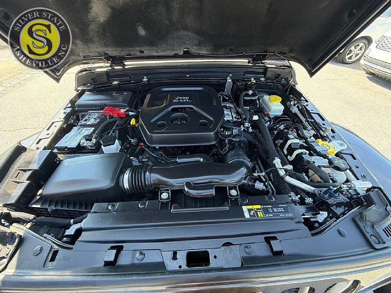 Used 2019 Jeep Wrangler Unlimited Sahara w/ LED Lighting Group AWD/4WD image 29