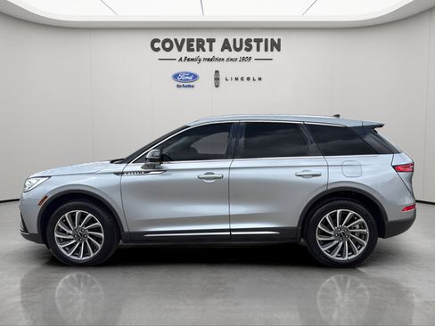 Used 2024 Lincoln Corsair Reserve w/ Equipment Group 201A FWD image 2