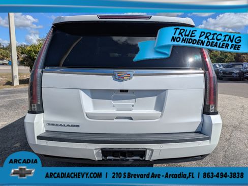 Used 2020 Cadillac Escalade ESV Premium Luxury AWD/4WD image 5