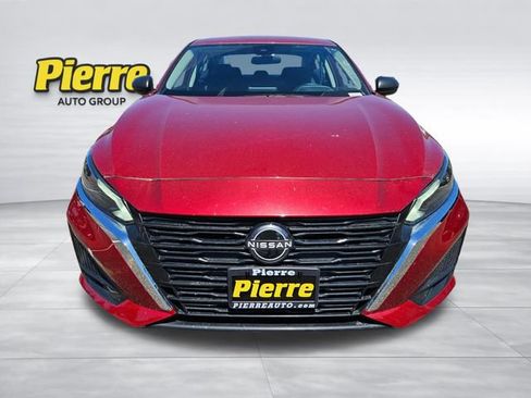 Used 2024 Nissan Altima 2.5 SV FWD image 2