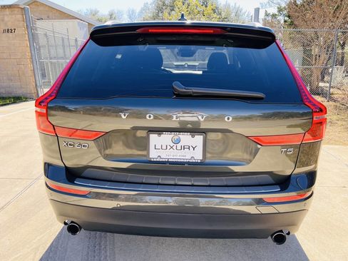 Used 2020 Volvo XC60 T5 Momentum w/ Protection Package Premier image 10